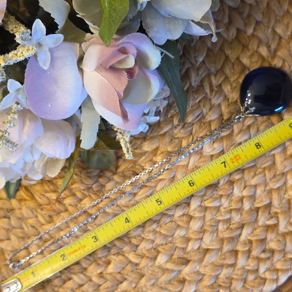 Deep Blue Stone Pendant Necklace - Picture 7 of 8